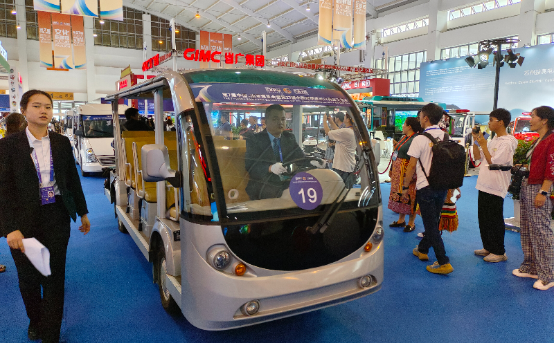Electric Golf Carts & Sightseeing Buses car