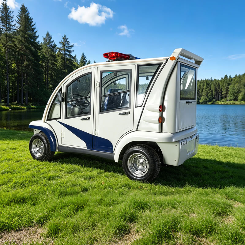 China Closed Electric Patrol Golf Cart with Doors